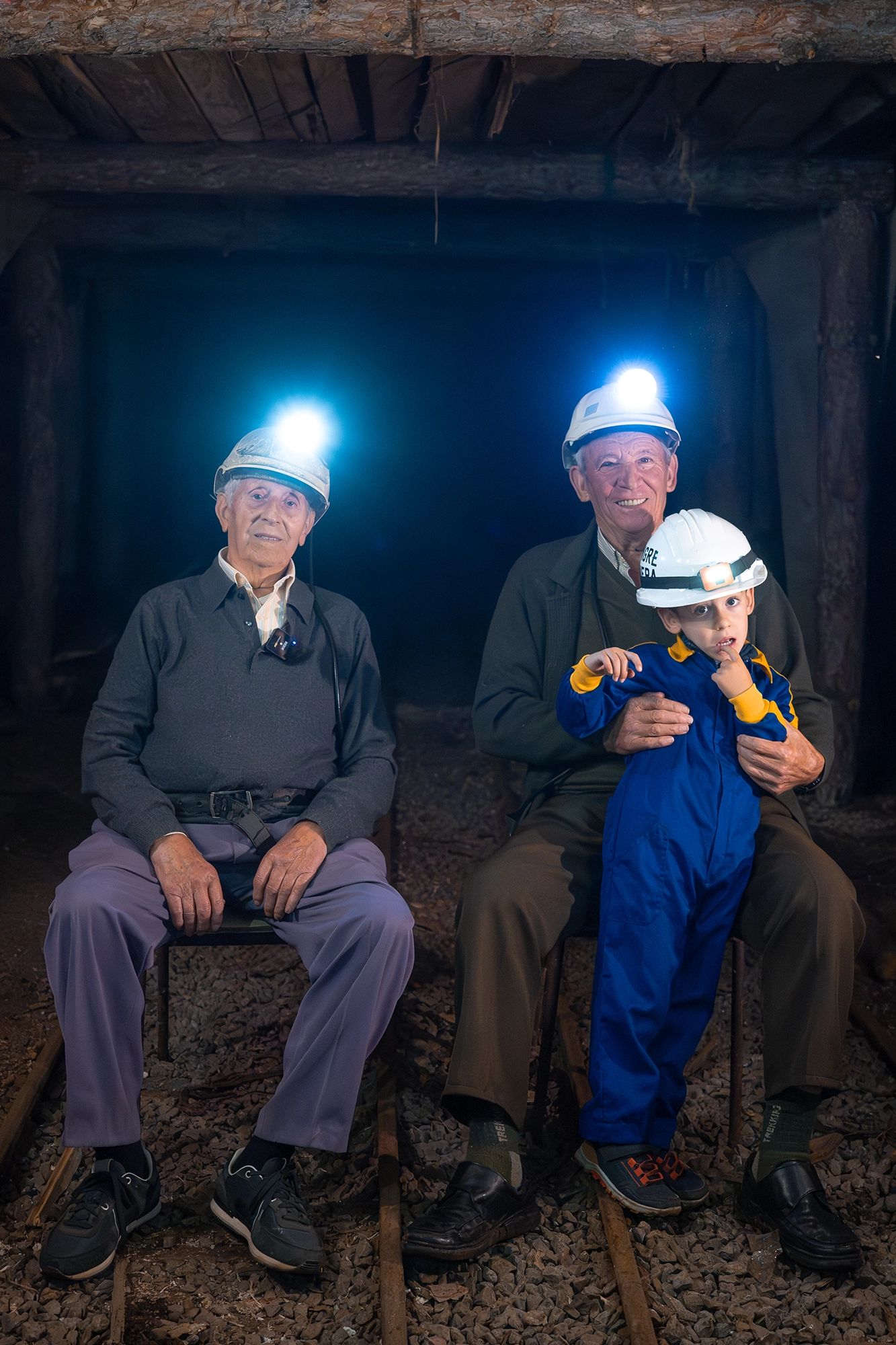 abuelo y nieto minero